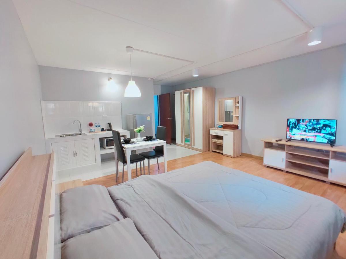 Popular Condo เมืองทองธานี Pak Kret Exterior photo